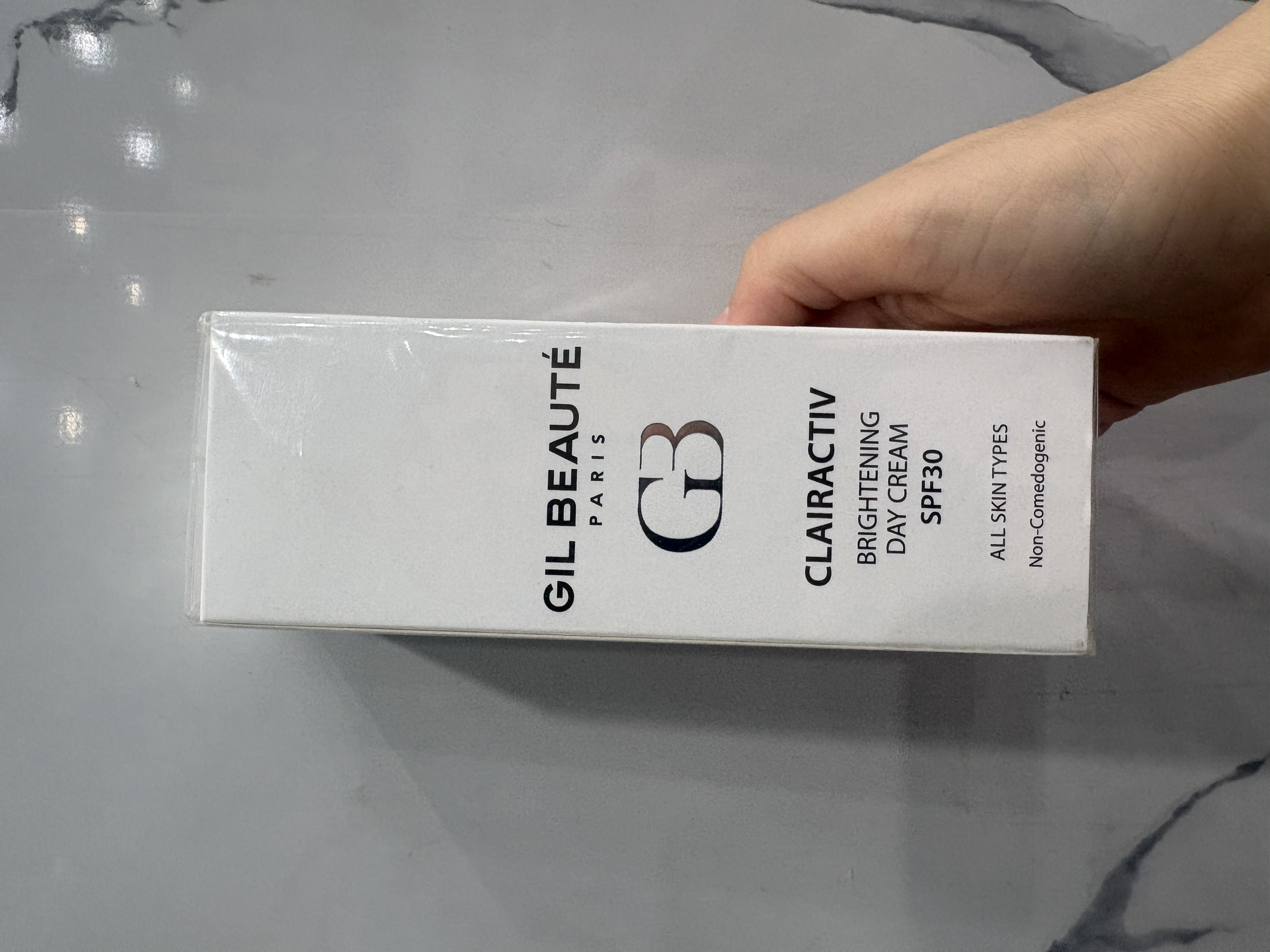 کرم روز روشن کننده spf۳۰
